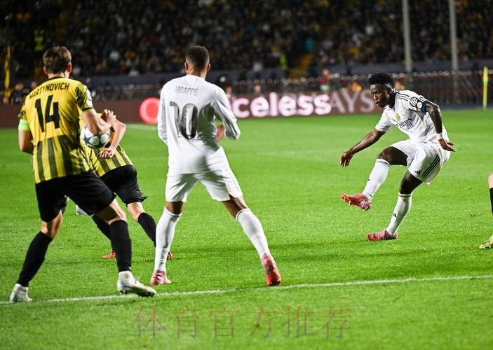 皇马30次参加欧冠小组赛全晋级 晋级率足坛唯一 皇马30次参加欧冠小组赛全晋级 晋级率足坛唯一