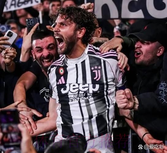 巴黎考虑23年夏签本泽马 届时他与皇马合同将到期 巴黎考虑23年夏签本泽马 届时他与皇马合同将到期