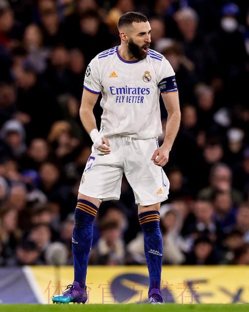 巴黎考虑23年夏签本泽马 届时他与皇马合同将到期 巴黎考虑23年夏签本泽马 届时他与皇马合同将到期